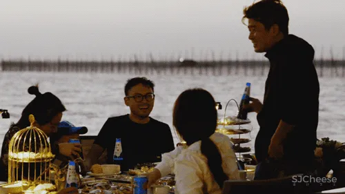 福建小哥租下一片海,造600㎡漂浮大平层:我随时可以与世隔绝