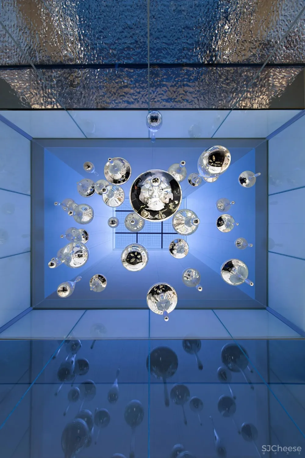 矩阵纵横：骨感清透，极致的极简美！