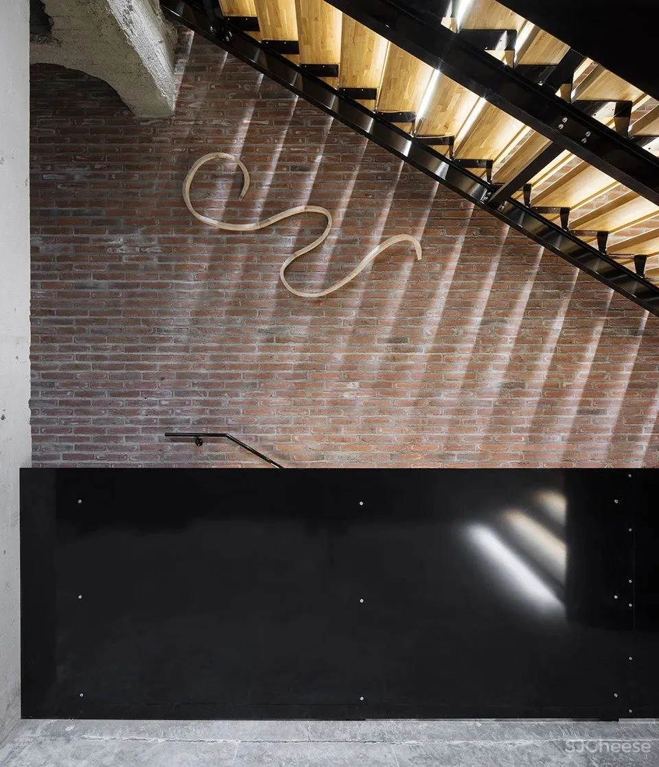 新作 Kalevan Navetta文化艺术中心 Hirvilammi Architects