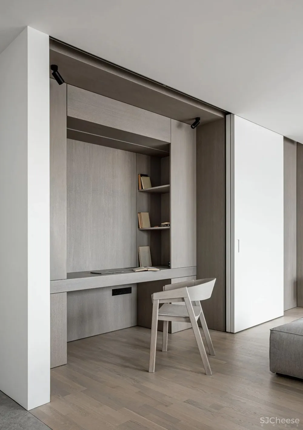 Kanstantsin Remez-极简主义和朴素美学