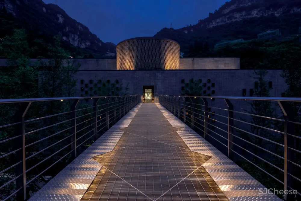 一处白酒庄园 陶坛酒库