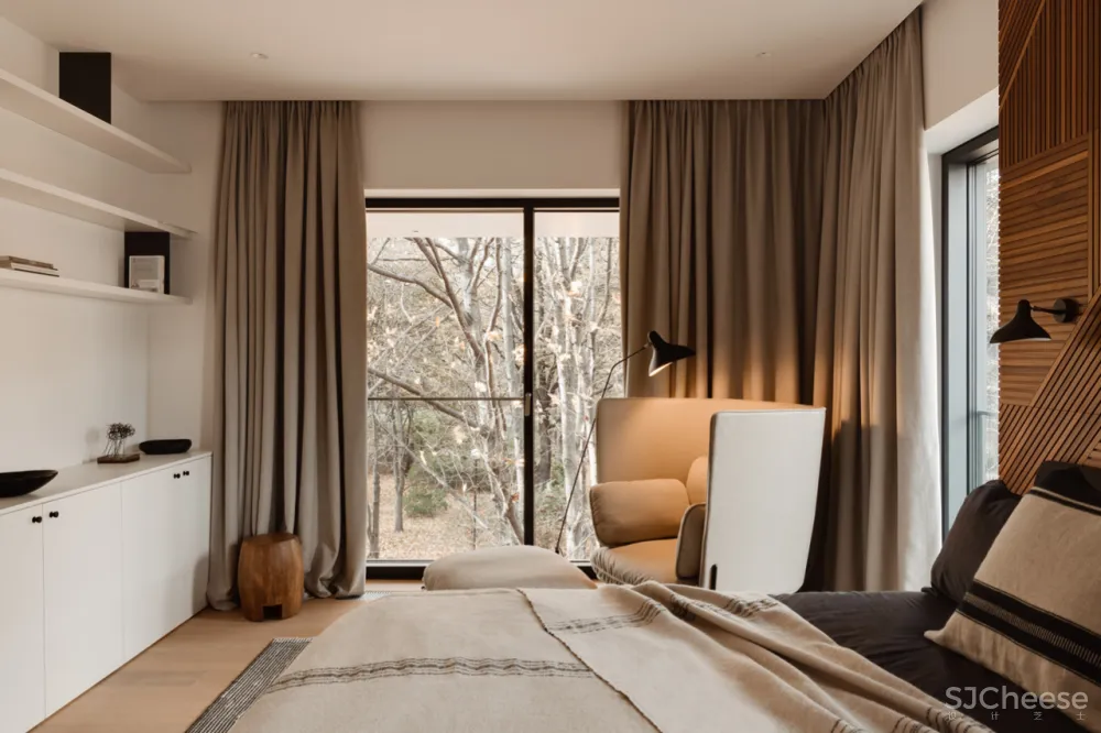 暖色系现代公寓,木饰面这样装个性又精致