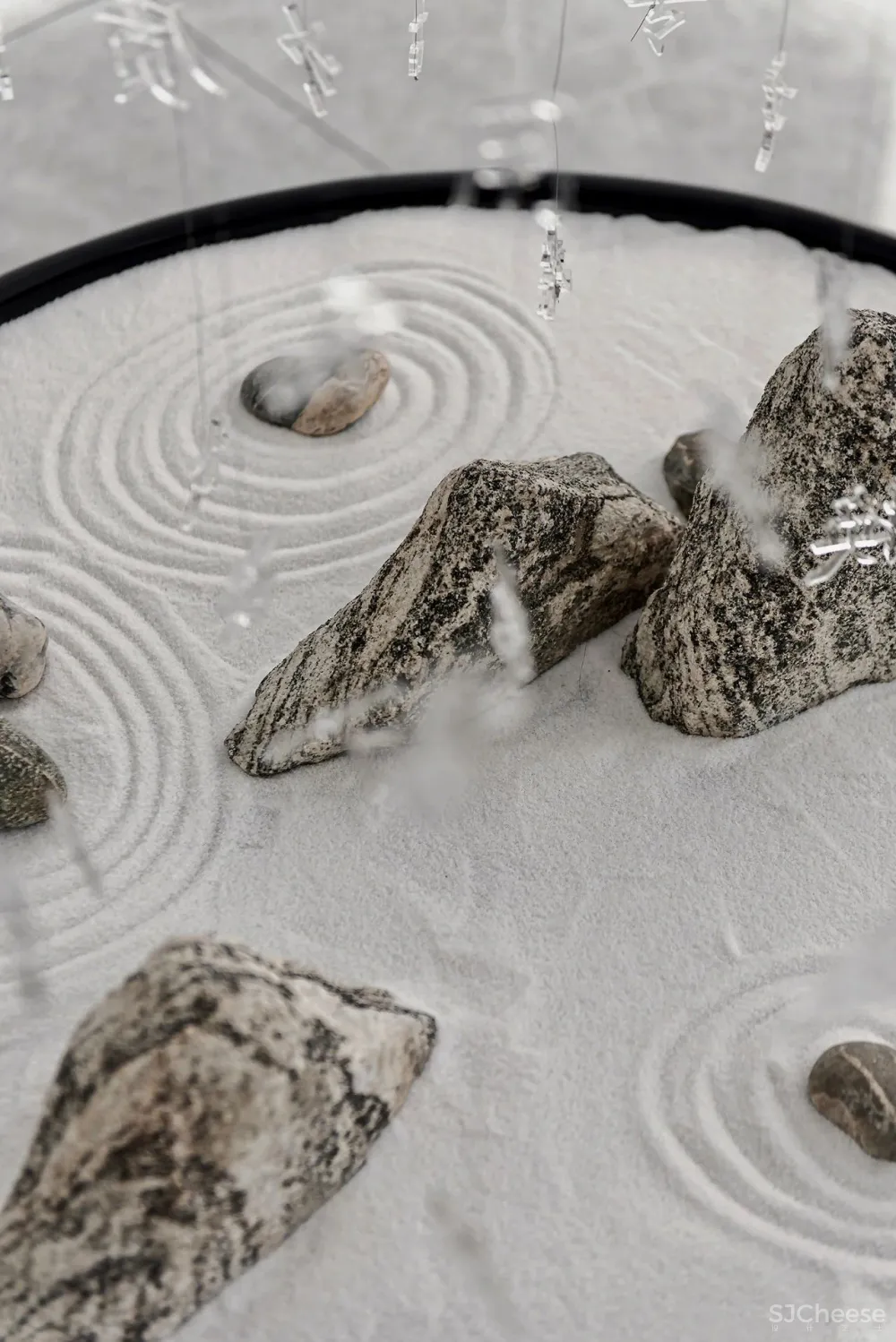 冷艳轻复古，叛逆又迷人的美！