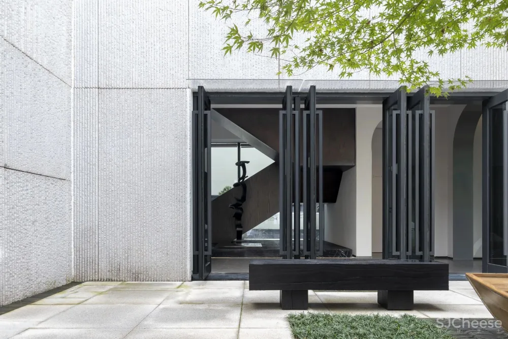 浙江杭州千岛鲁能胜地展示区:于强室内设计