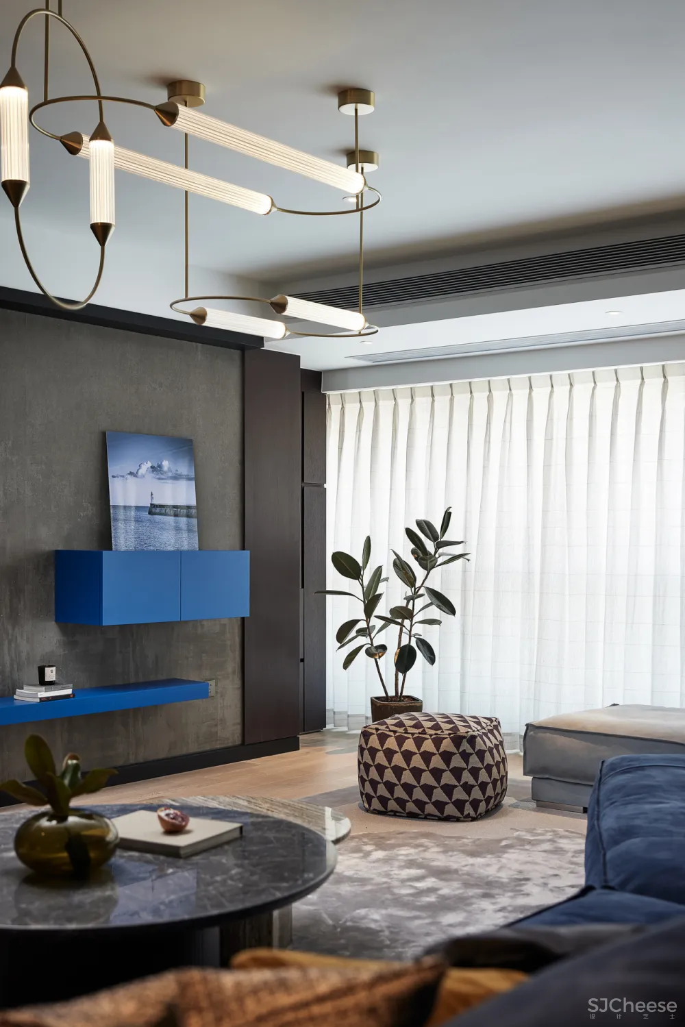 上海 300㎡ 大平层,一种精装格局,秀舍如何「变」出不同设计风格?