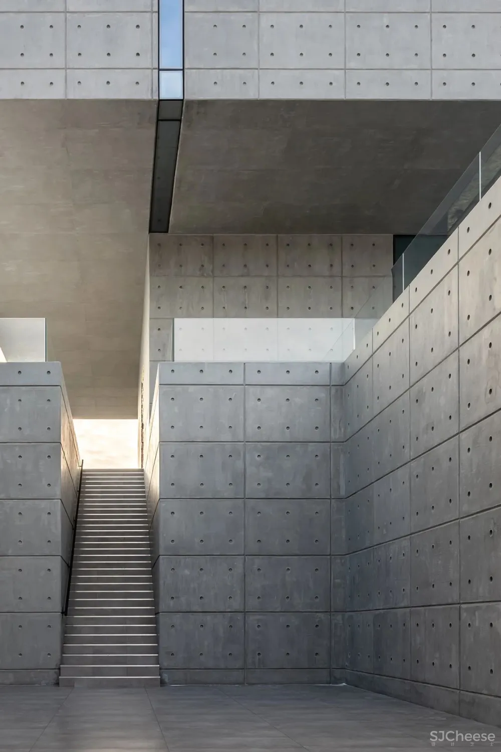 5000㎡极简奢宅,致敬安藤忠雄!