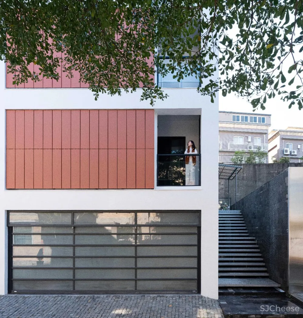 王中丞先生新作 浮光掠影