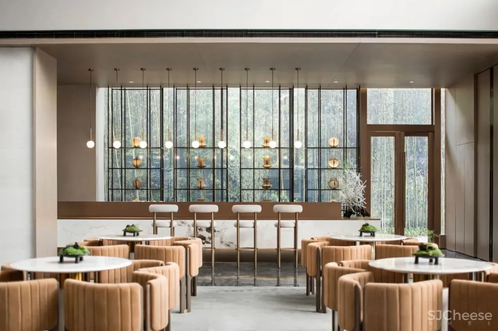 矩阵纵横×奥园 龙川玖著:隐于自然,与过去对话