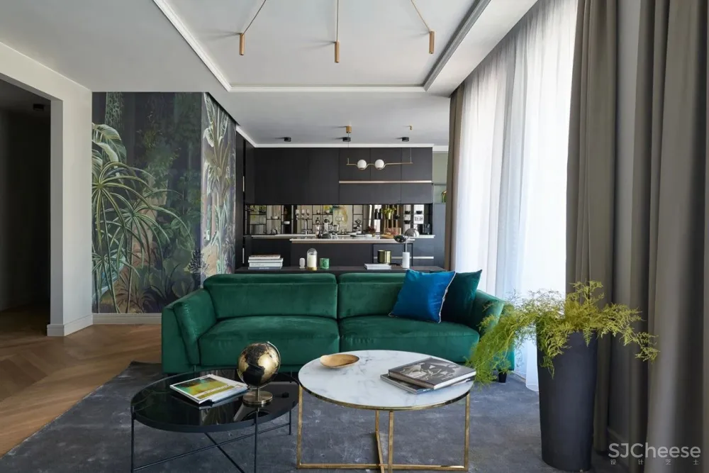 Andrea Szakos 顶层豪宅的色彩软装