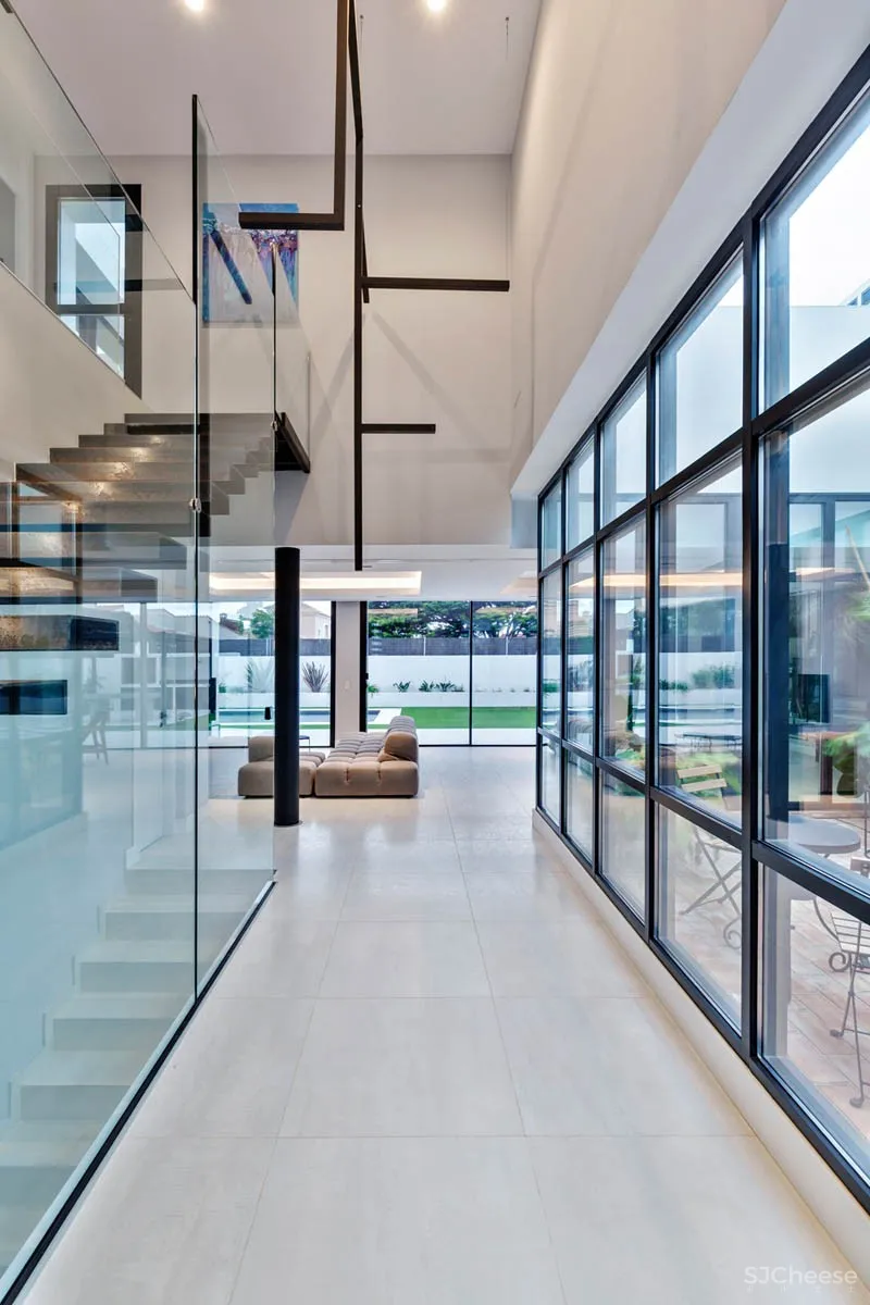 只有这座白色海滨别墅,才配得上加的斯这片海