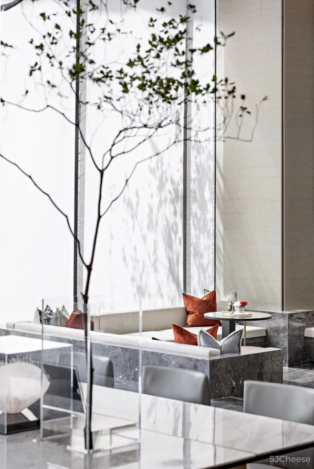 矩阵纵横：骨感清透，极致的极简美！