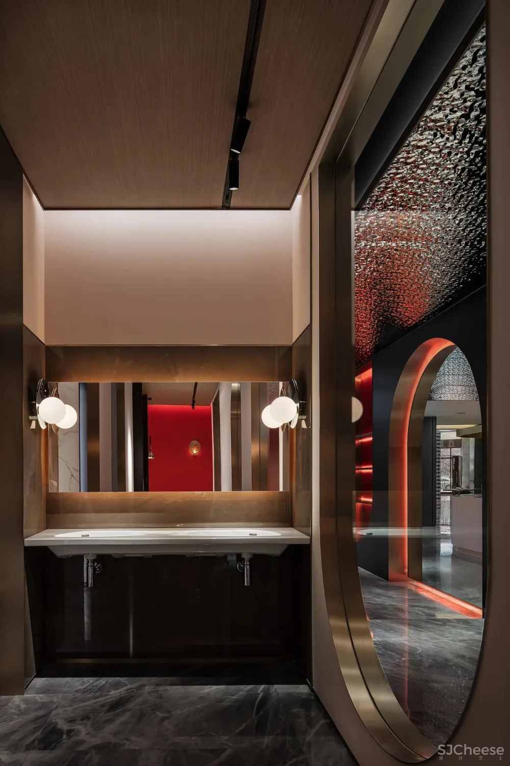 曾建龙：用设计绘写生活，触及有温度的质感！