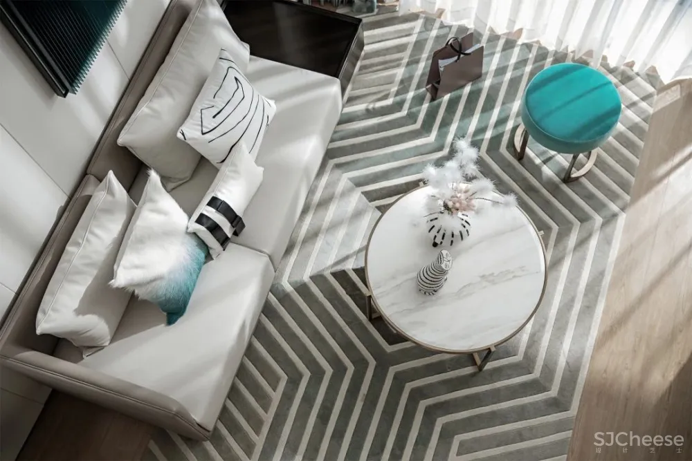 UMA伍玛 X 保利合集 观照内心,谛视生活!