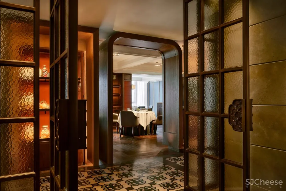 星作丨德坚设计新作:上海新荣记餐厅