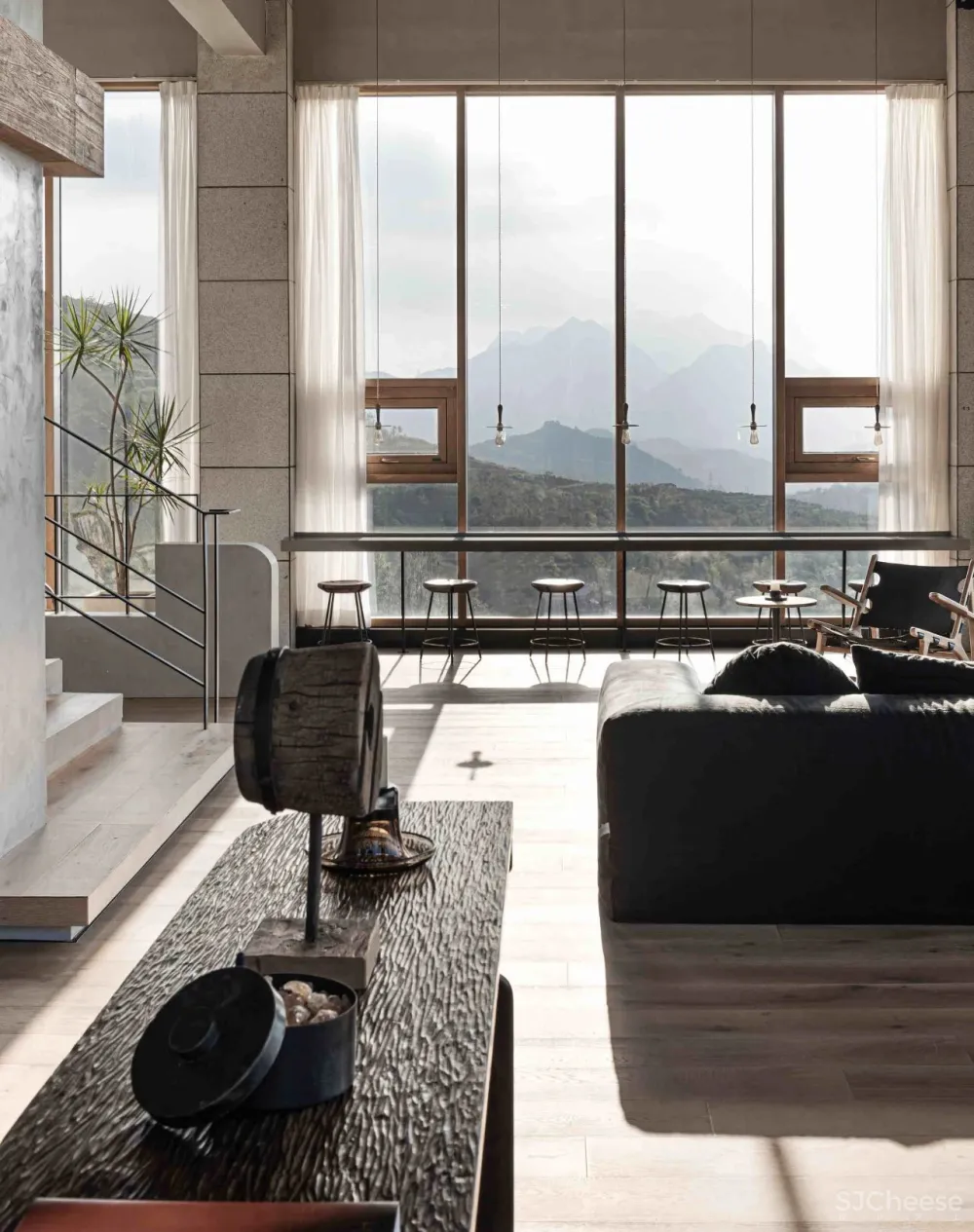 侘寂极简，融入自然的山顶咖啡馆丨慢珊瑚设计