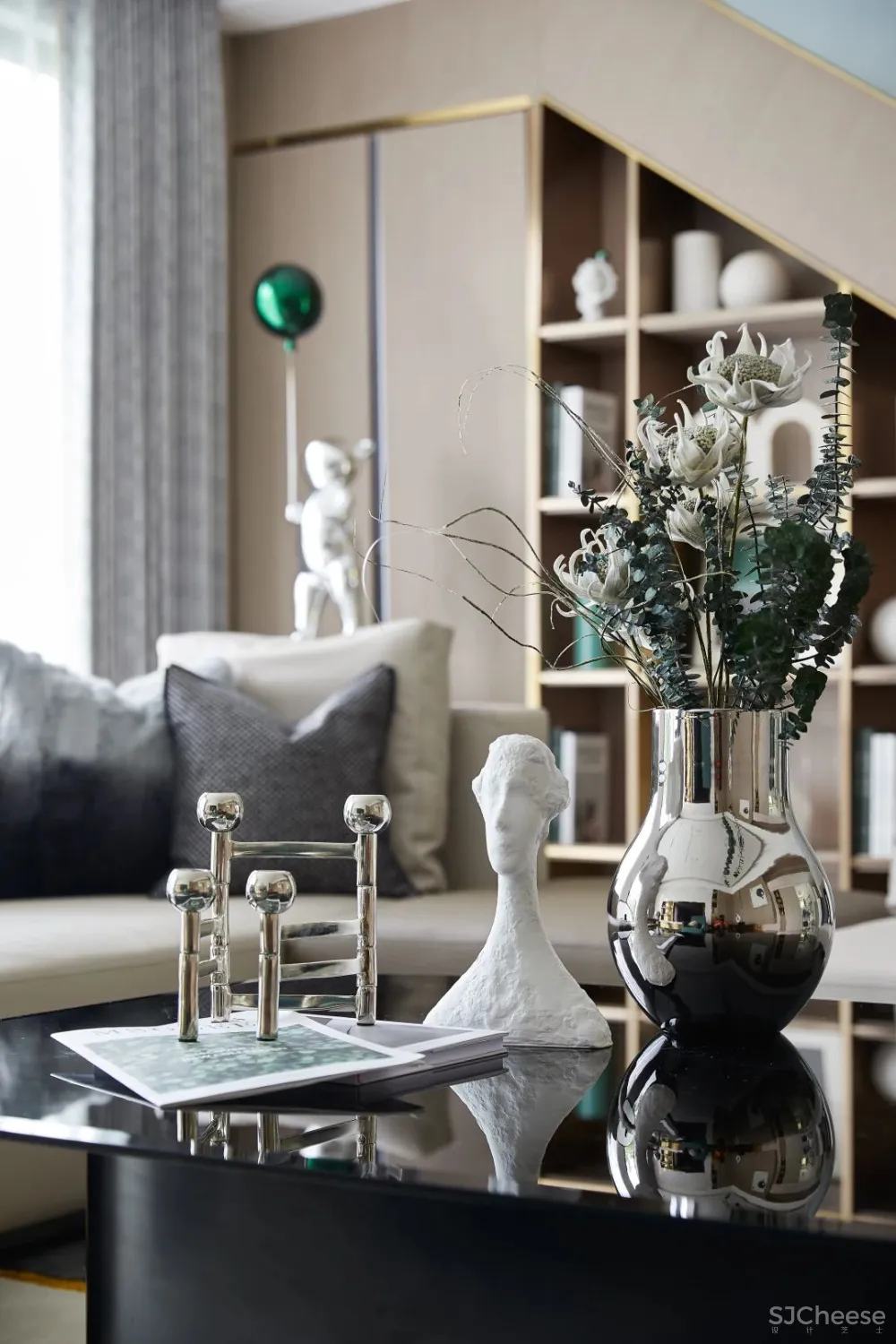 UMA伍玛 X 保利合集 观照内心,谛视生活!