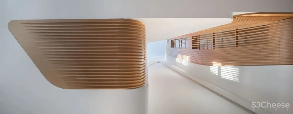 老房改造,简约设计+天窗,完美解决采光问题!