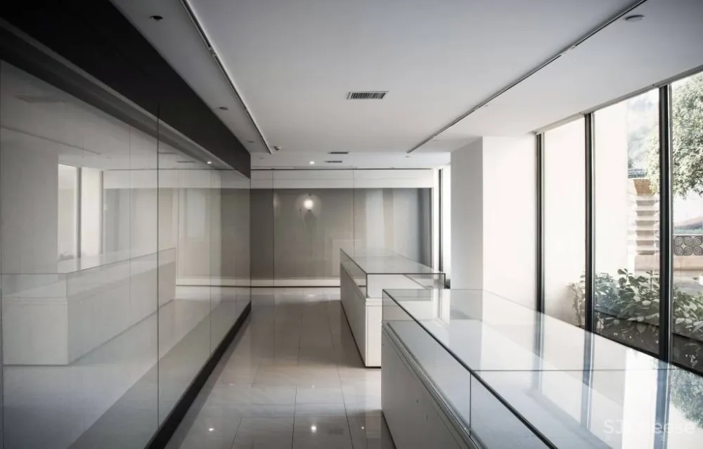 现代简约风的核心——点、线、面