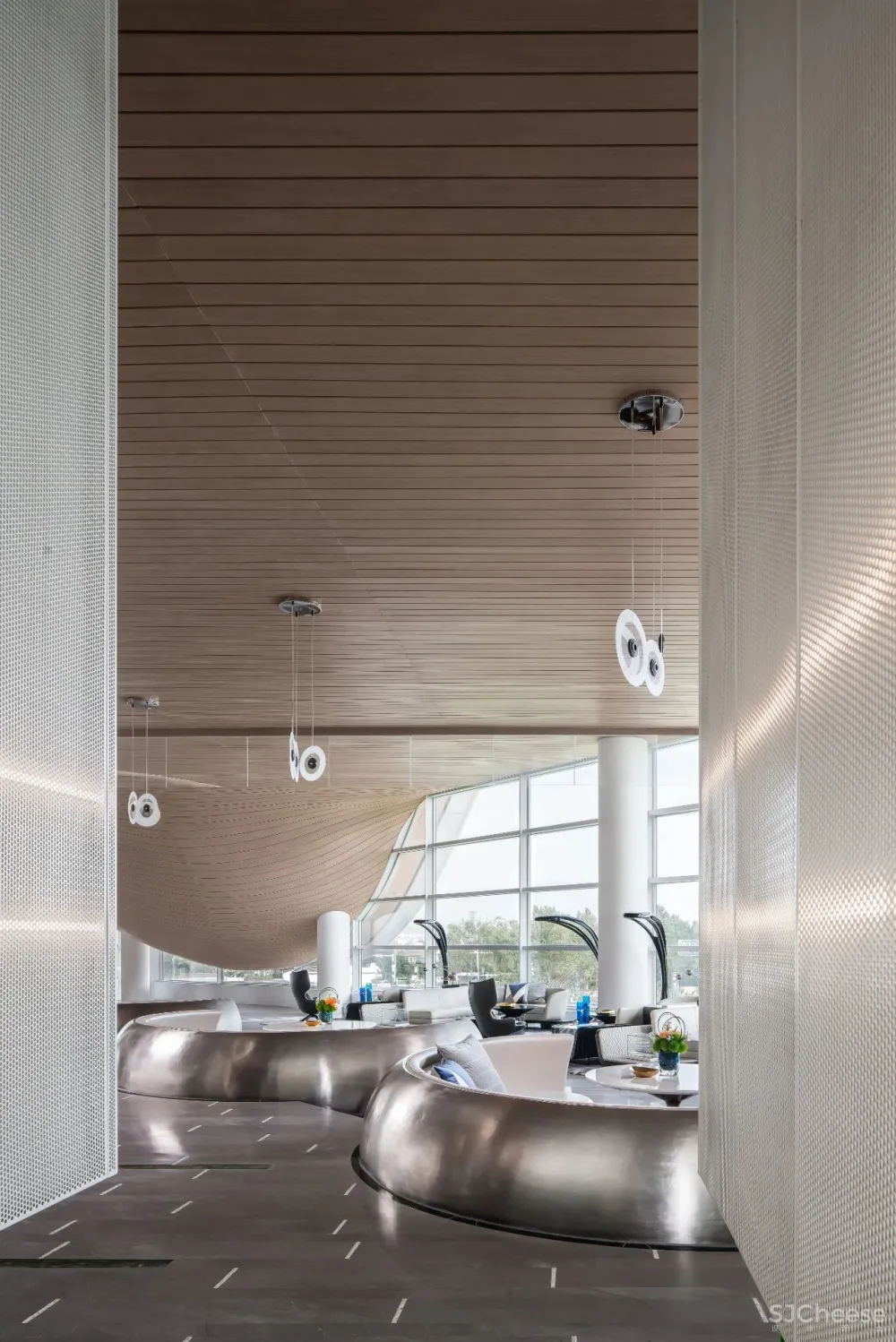 金茂青岛售楼处:创新一座岛 赛瑞迪普空间设计