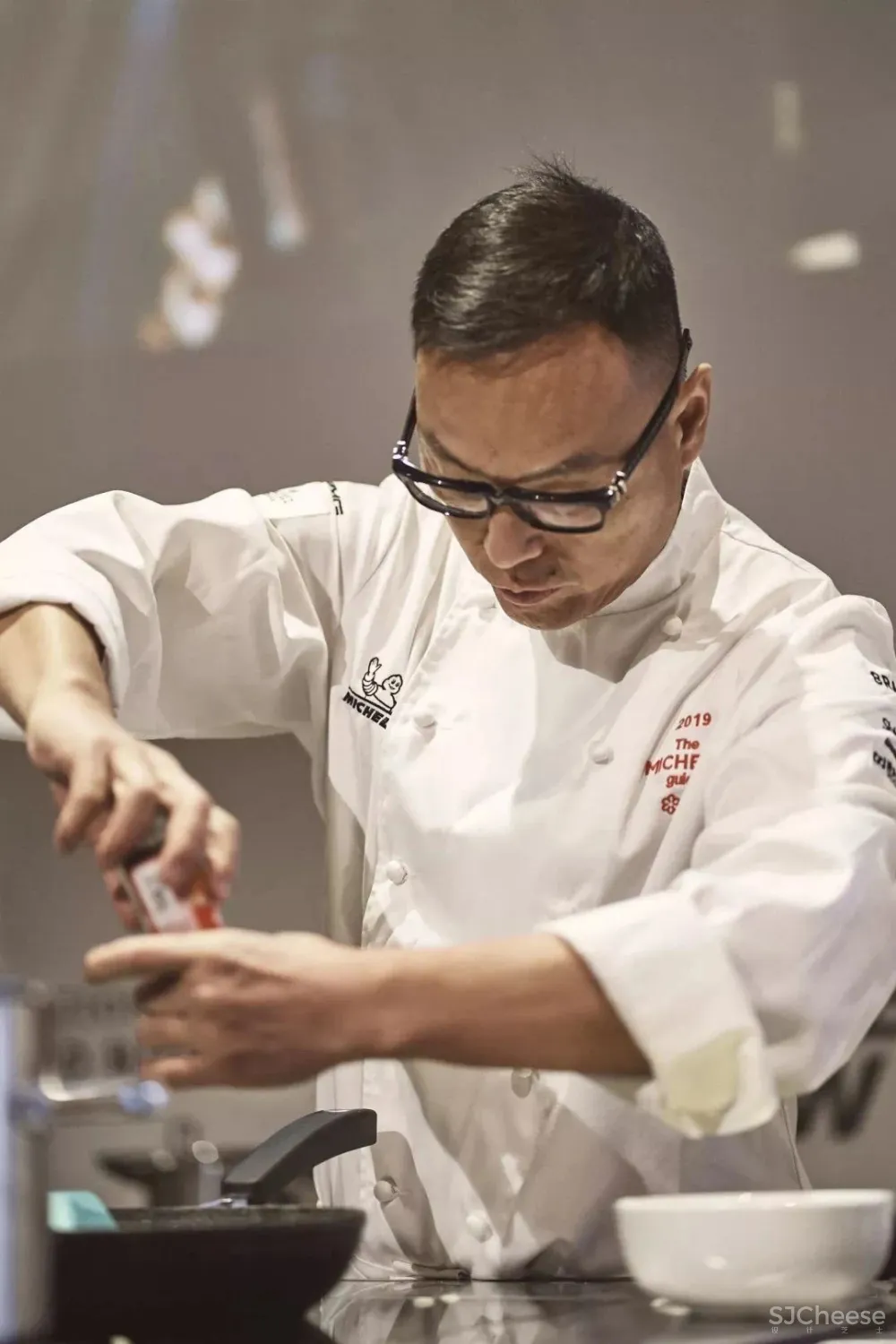 星作丨德坚设计新作:上海新荣记餐厅