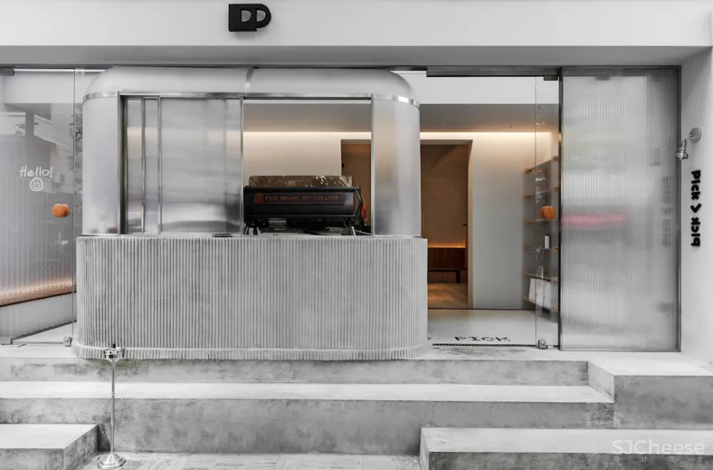 Pick - Comma：成都咖啡宇宙里的一组惊叹号