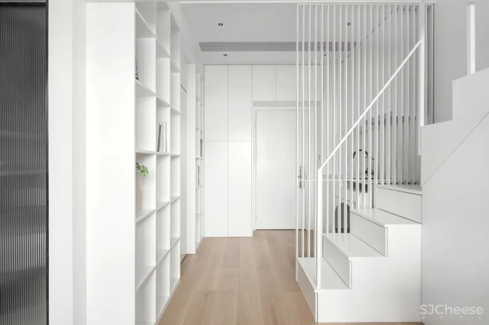 小而美的极简微型公寓，设计师的私享空间