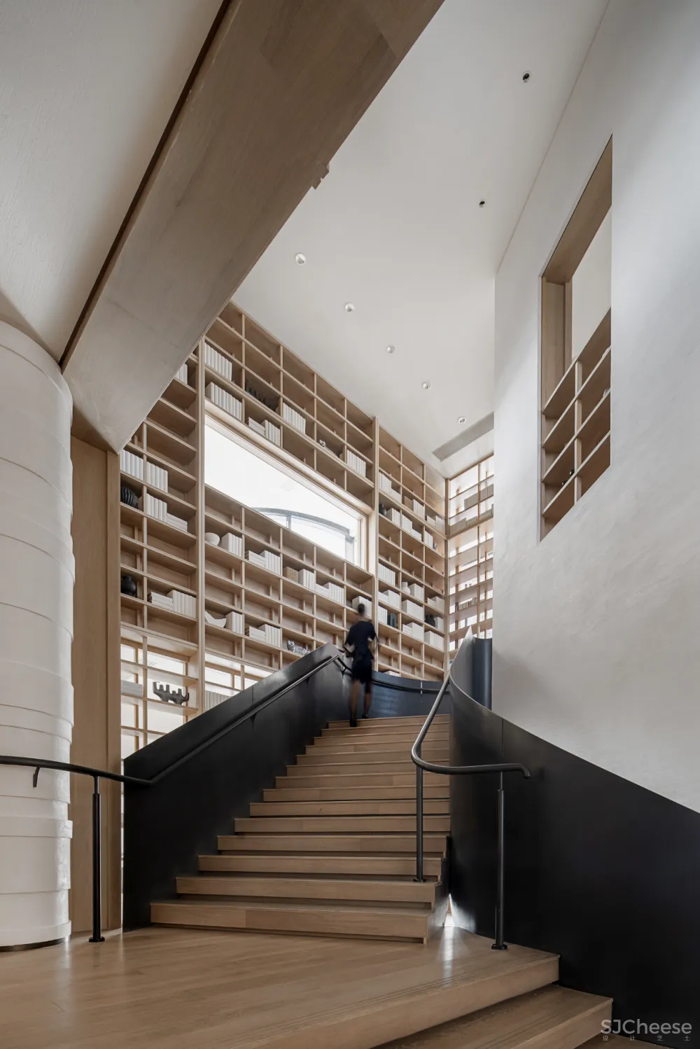 轶品·新作 尚壹扬 × 重庆阳光城·悦江山:天外飞来的洁净,恍如隔世