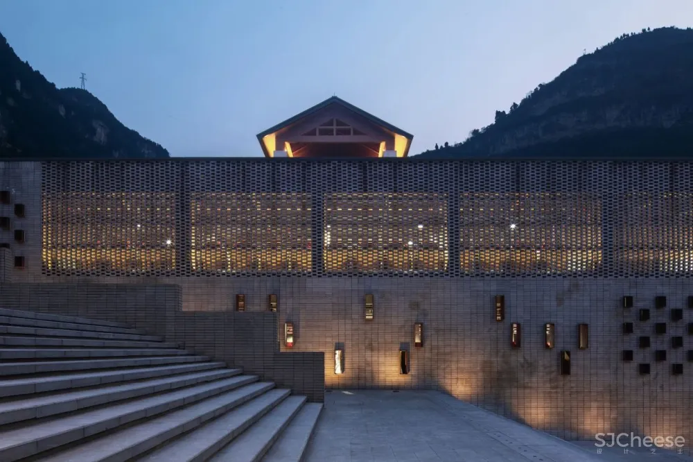 一处白酒庄园 陶坛酒库