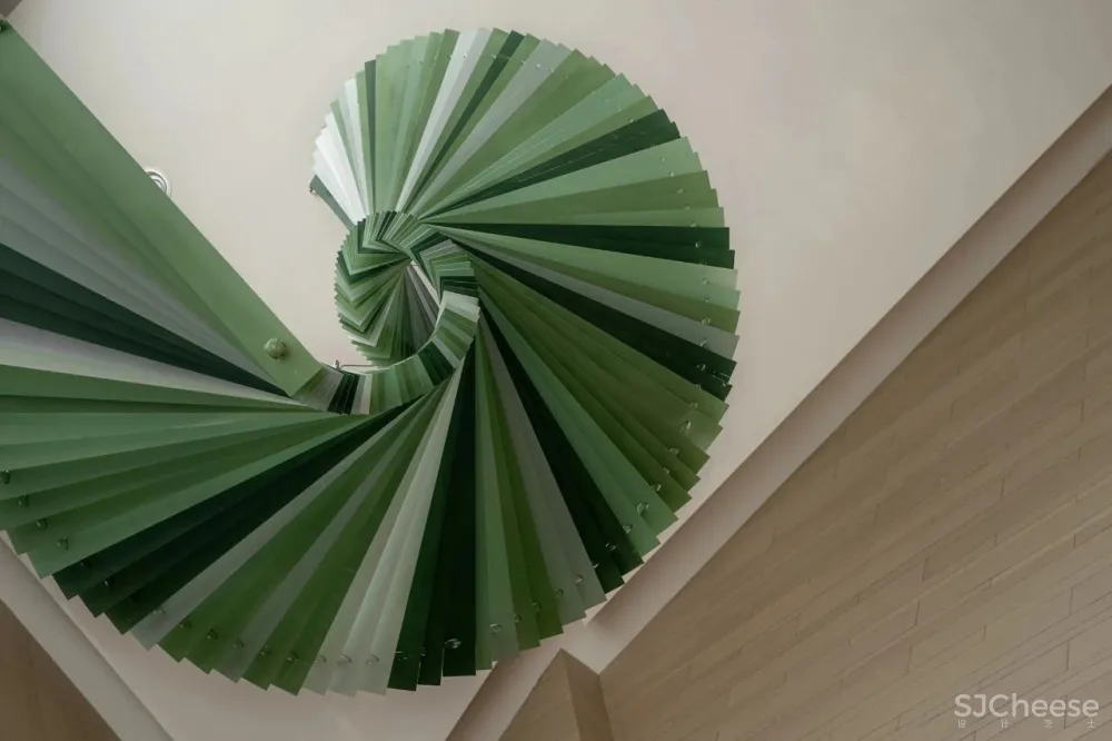 尚壹扬新作丨折线,让空间起舞:旭辉⾦科·贵阳乌当销售中⼼