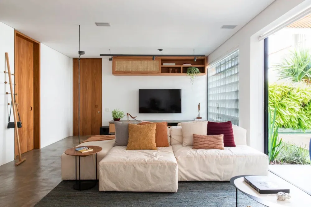 两位金融精英与他们的三个孩子,就要这一份舒缓与无压的生活空间