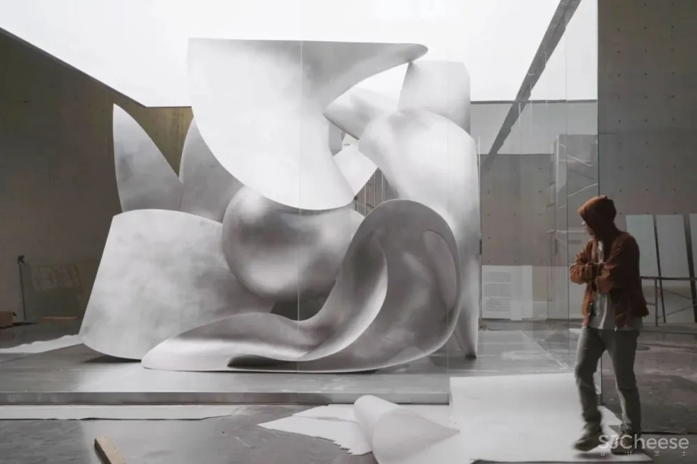 看不懂就对了!2020年末的上海,无数人为它疯狂排队打卡