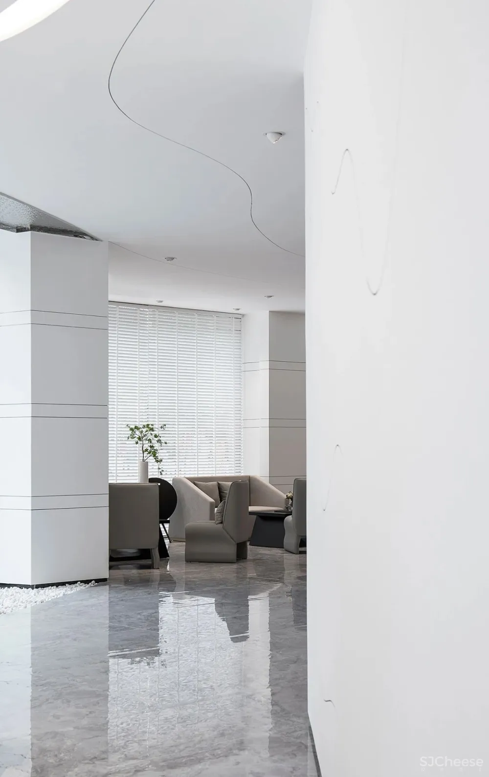 集清爽净透于一身，演绎优质生活范本！