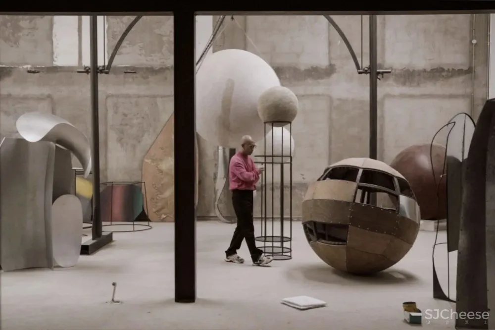 看不懂就对了!2020年末的上海,无数人为它疯狂排队打卡