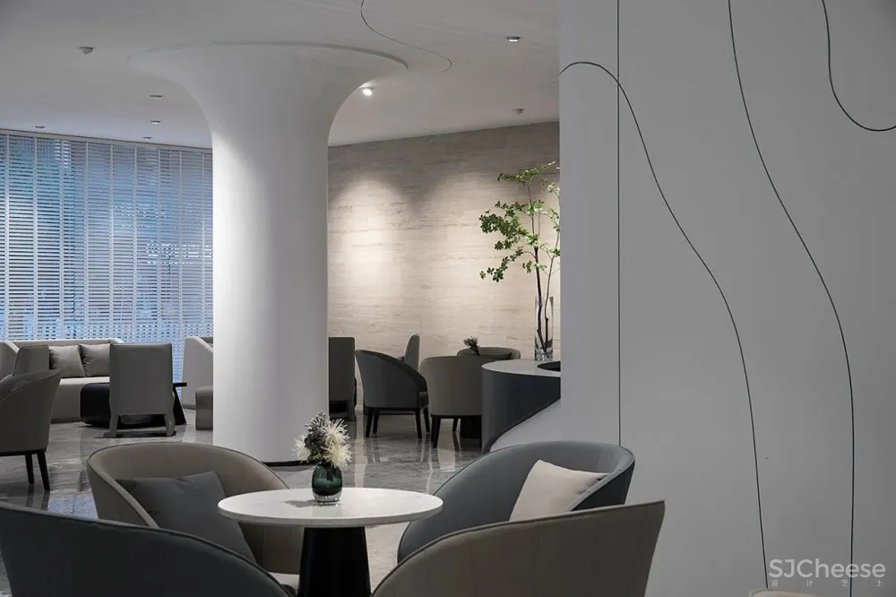 集清爽净透于一身，演绎优质生活范本！