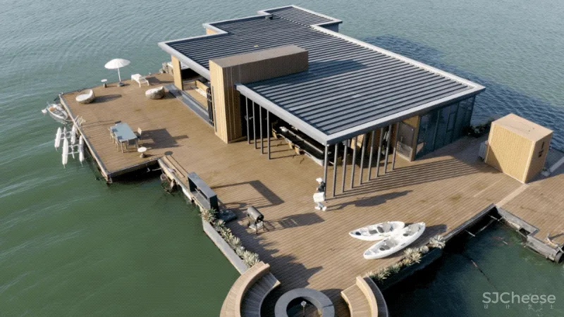 福建小哥租下一片海,造600㎡漂浮大平层:我随时可以与世隔绝