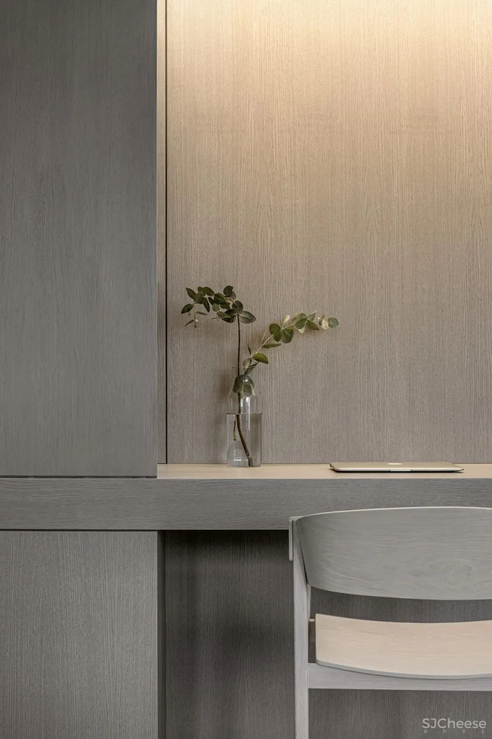 Kanstantsin Remez-极简主义和朴素美学