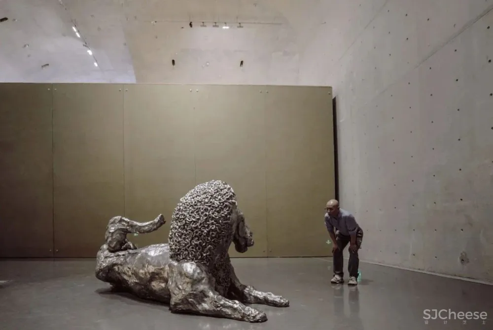 看不懂就对了!2020年末的上海,无数人为它疯狂排队打卡