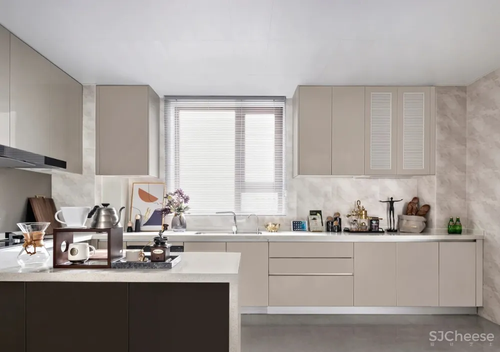 CLV - 中海：解脱与休憩的乌托邦，演绎都市冷色风！