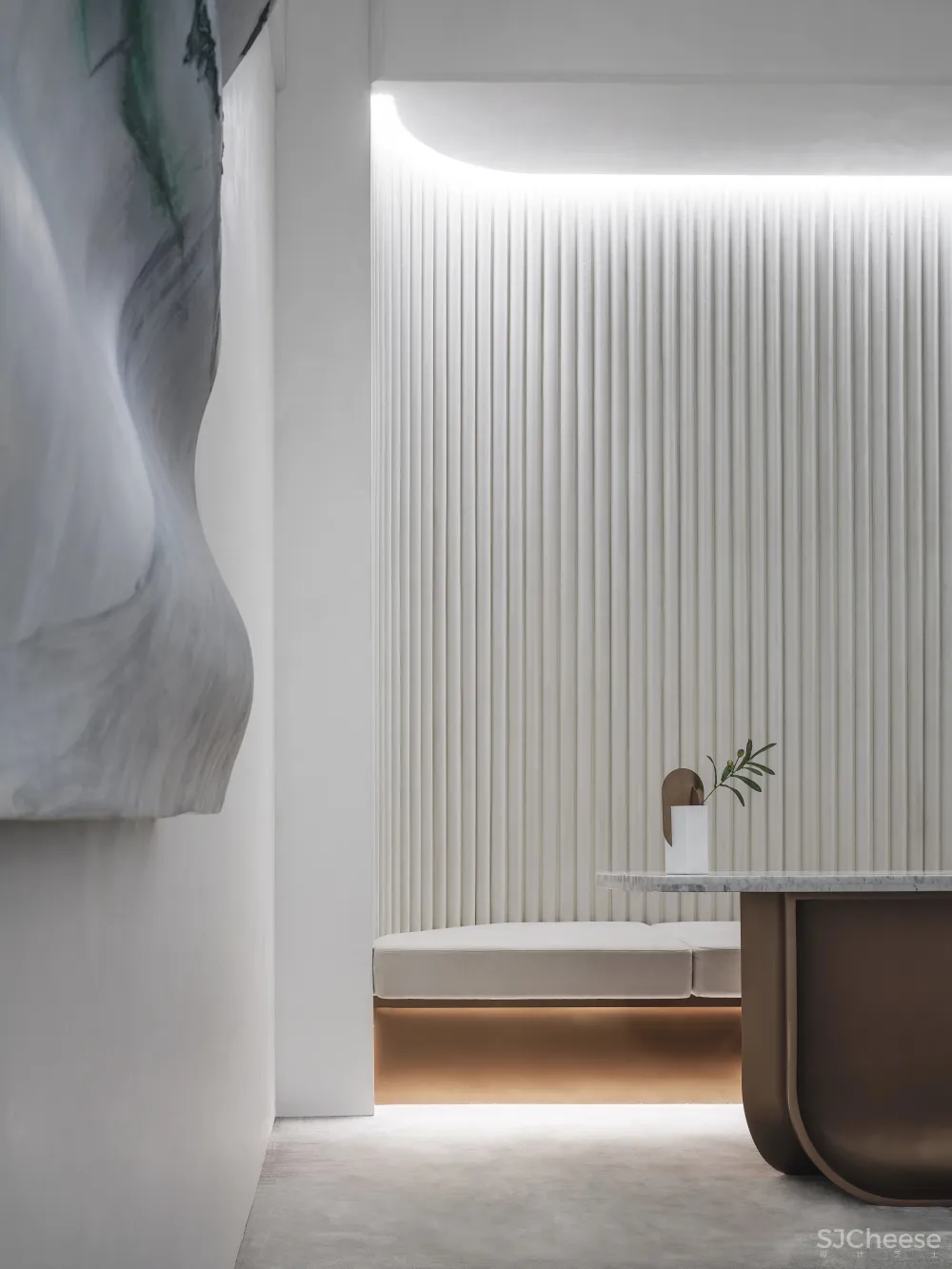 邂逅浪漫海岸，与这座售楼处一起乘风破浪丨斯库图拉