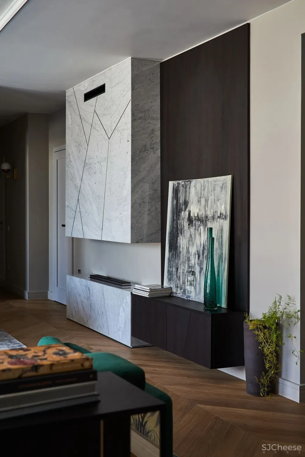 Andrea Szakos 顶层豪宅的色彩软装