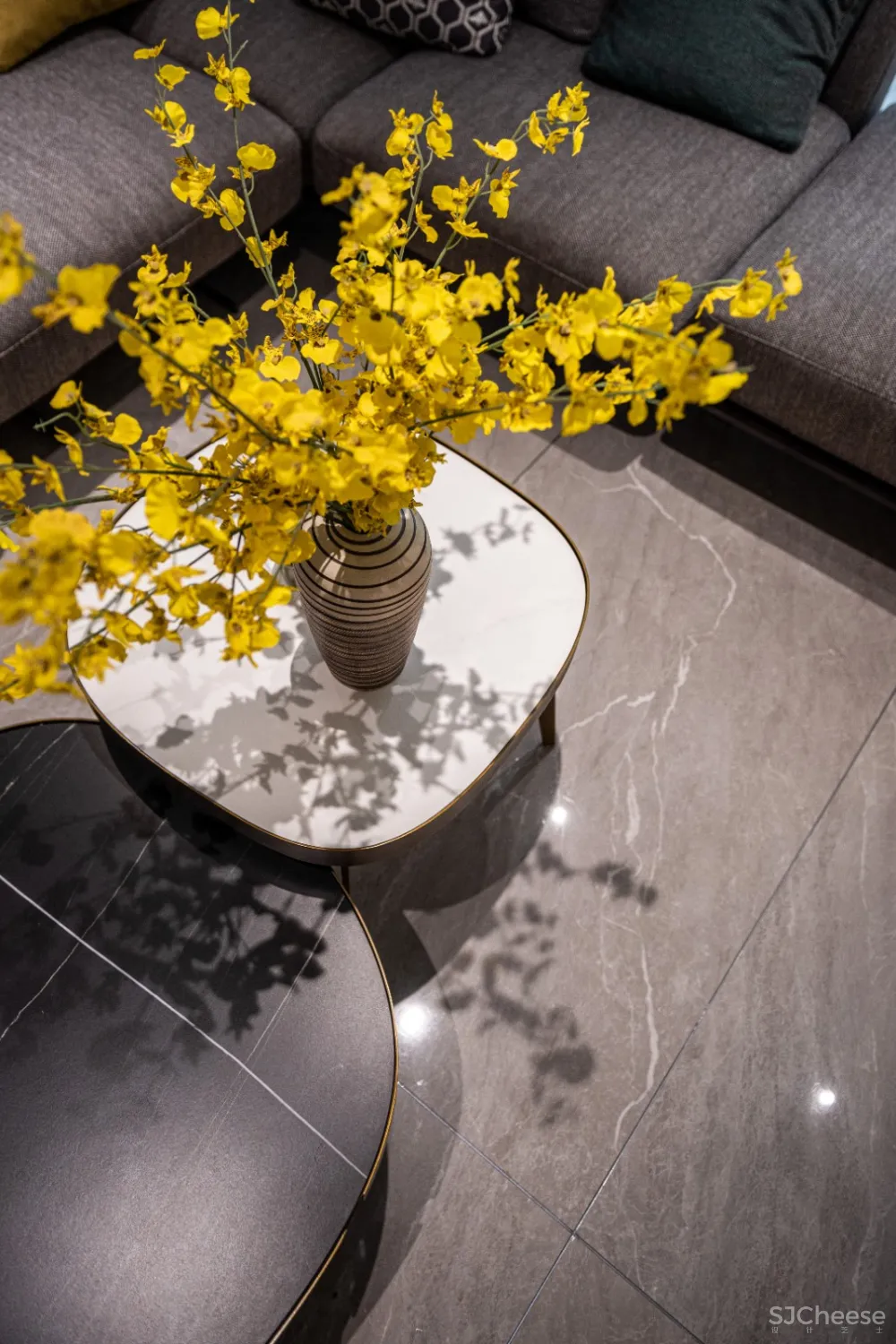 逸园雅居 · 现代住宅设计丨长空创作