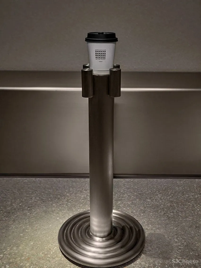 新作 对当下青年社交状态的探索 香蕉咖啡馆 芒果建筑设计有限公司