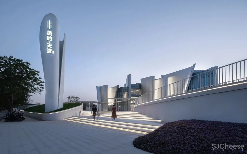 向美而生 徐州美的·天誉