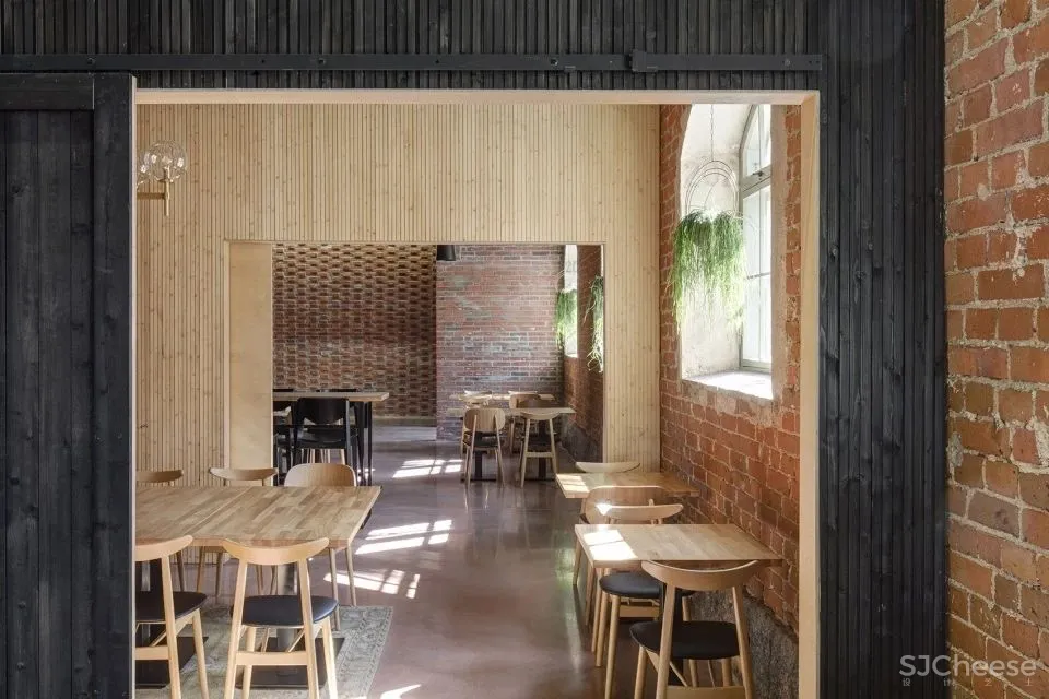 新作 Kalevan Navetta文化艺术中心 Hirvilammi Architects