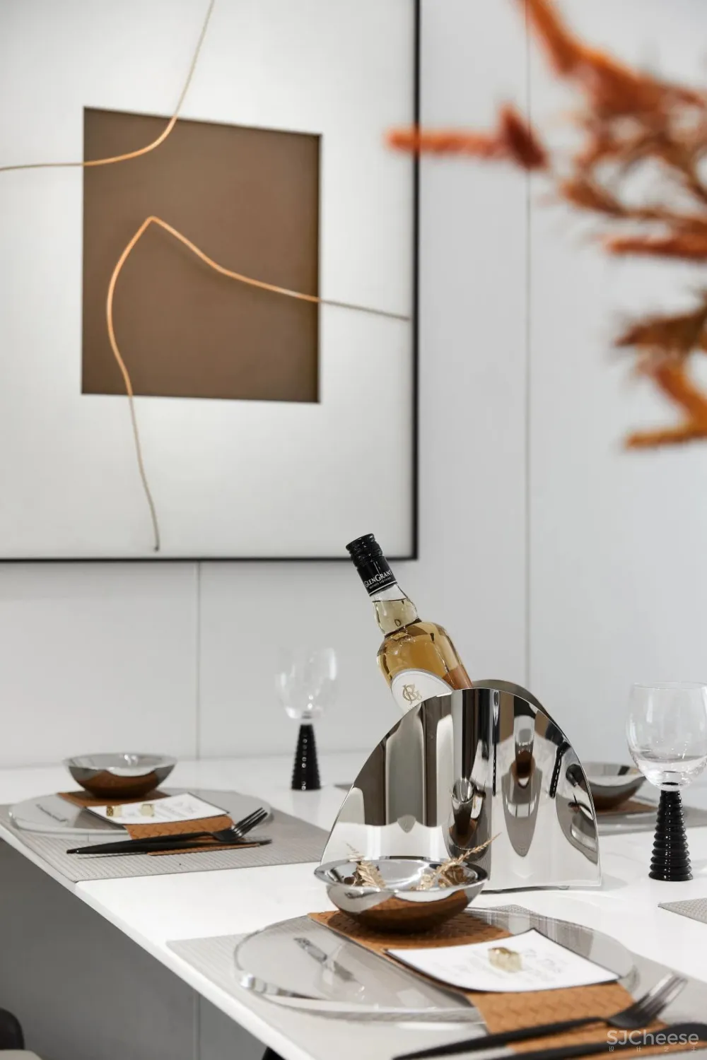 UMA伍玛 X 保利合集 观照内心,谛视生活!