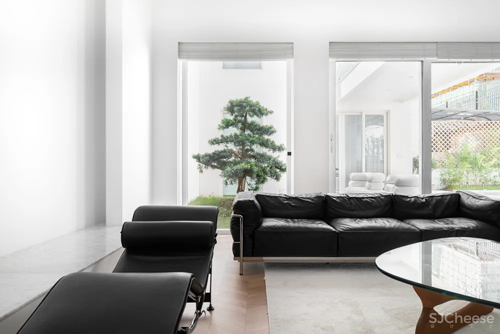 摄影师460㎡黑白极简大宅,越简单越高级!