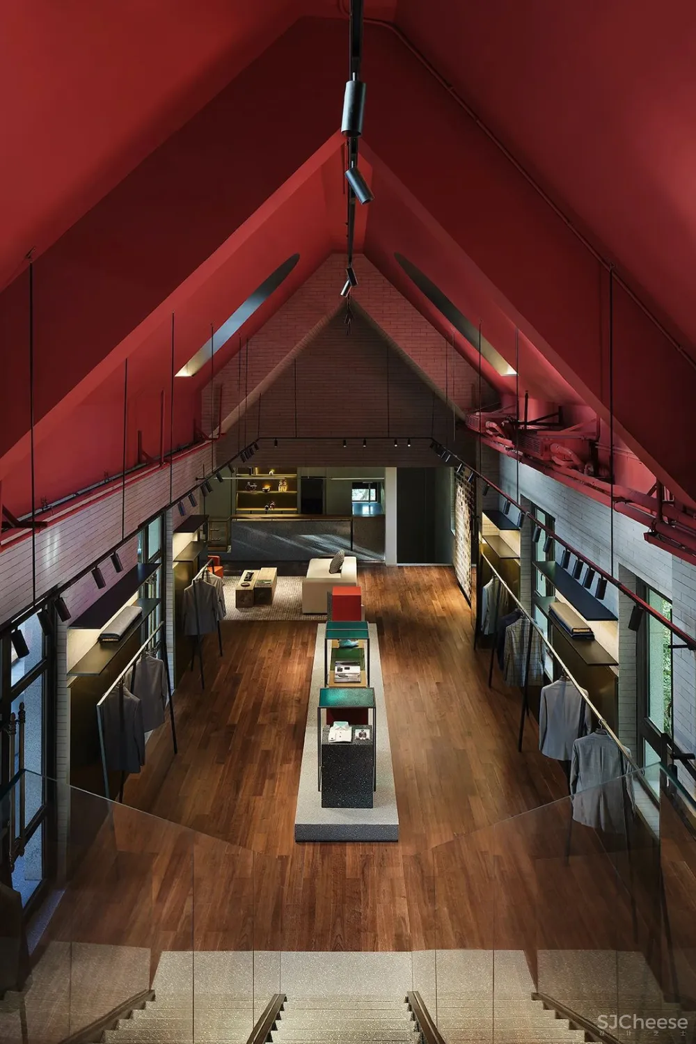 方磊 Smelix 仕觅男装高定,上海老建筑的沉浸式时尚秀场