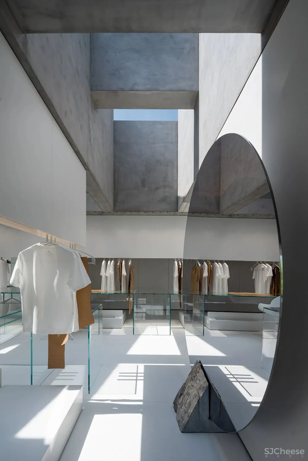 DOMANI 东 仓 白 · ZS Lab