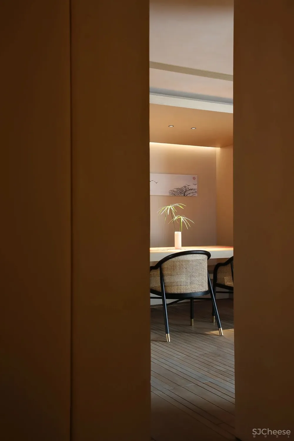 【新作】物上设计 AMBILIGHT WHITE 流白