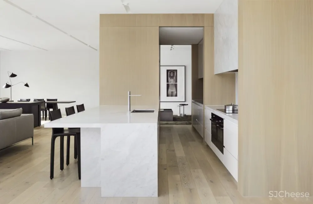 Carr Design | 131 Residences , 光和形式的概念